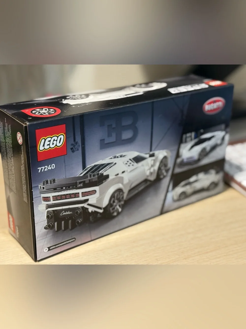 EGO White Bugatti Building Set with Black Accents